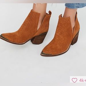 Free people Hunt the Plain boots by Jeffrey Campbell